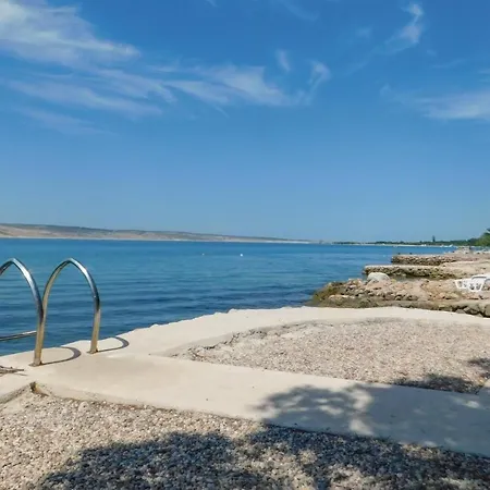 Apartmán Stunning In W/ Wifi And 1 Bedrooms Seline
