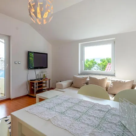 Stunning In W/ Wifi And 1 Bedrooms Apartmán Seline