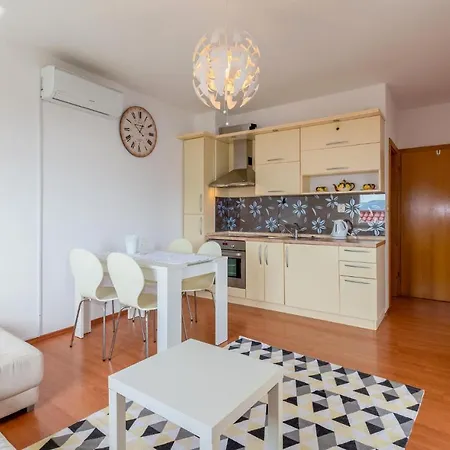 Stunning In W/ Wifi And 1 Bedrooms * Seline